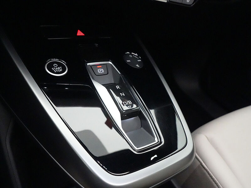 Audi Q4 e-tron LED SHZ LENKRADHZ APP CONNECT NAVI ACC
