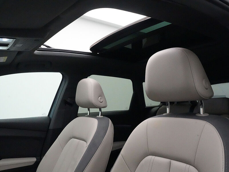 Audi Q4 e-tron PANO NAVI VIRT ACC LEDER KAM APP SHZ