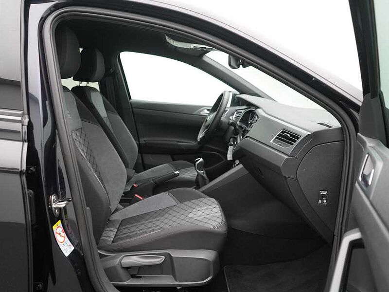 Volkswagen Taigo R-Line ACC MATRIX KAM CARPLAY SHZ PDC