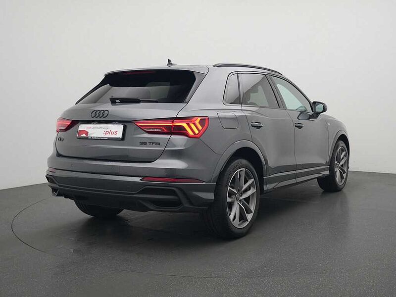 Audi Q3 S line STRON PANO AHK ACC NAVI VIRT KAM APP