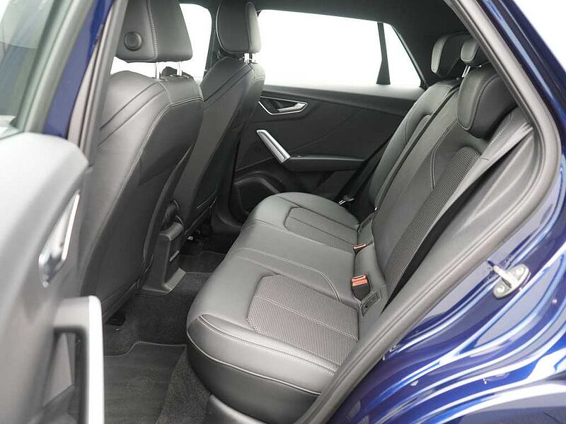 Audi Q2 S line STRON NAVI AHK MATRIX KAM SHZ LEDER