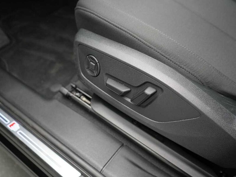 Audi Q3 Sportback S line S-TRON AHK NAVI KAM VIRT ACC