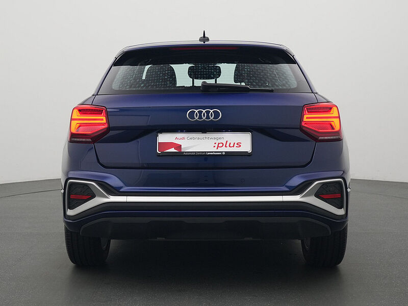 Audi Q2 S line LEDER APP CONNECT SPORTSITZE PDC SHZ