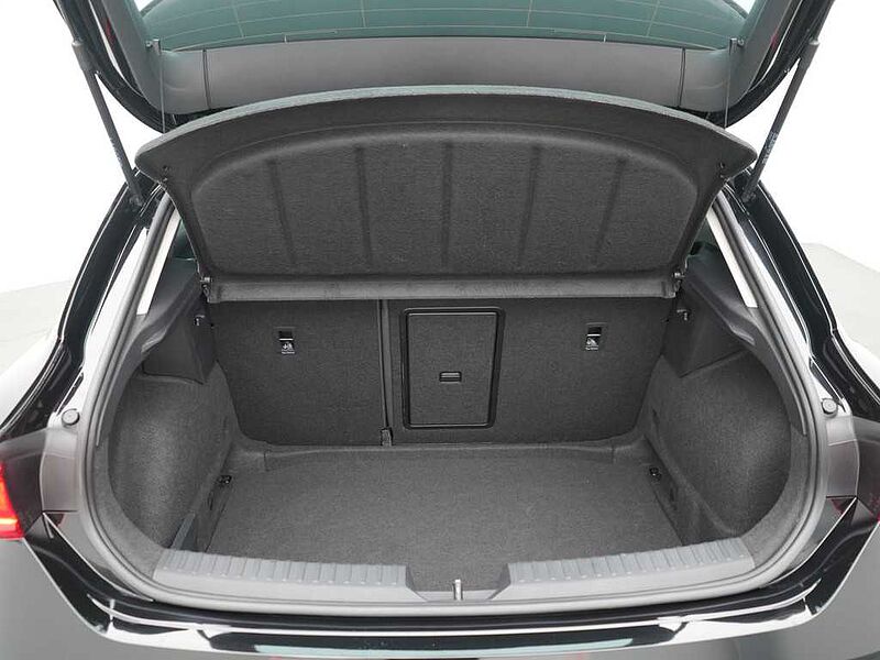 SEAT Leon TSI Xcellence DSG NAVI VIRT AHK LENKRADHZ