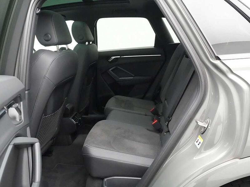 Audi Q3 S line STRON LED SHZ PDC APP CONNECT NAVI