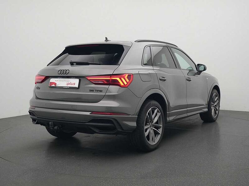 Audi Q3 S line STRON PANO NAVI VIRT ACC KAM AHK APP