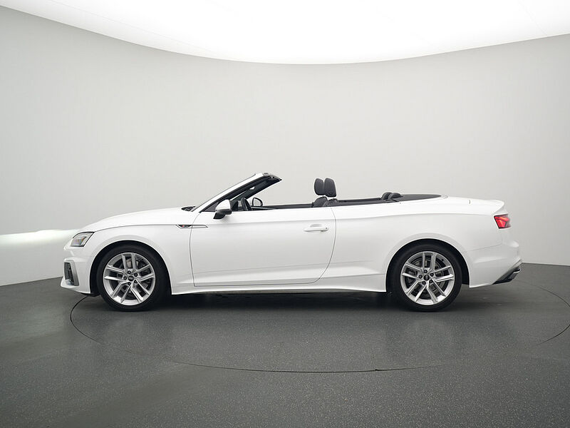 Audi A5 Cabriolet S line S-TRON CARPLAY PDC PORT NAVI