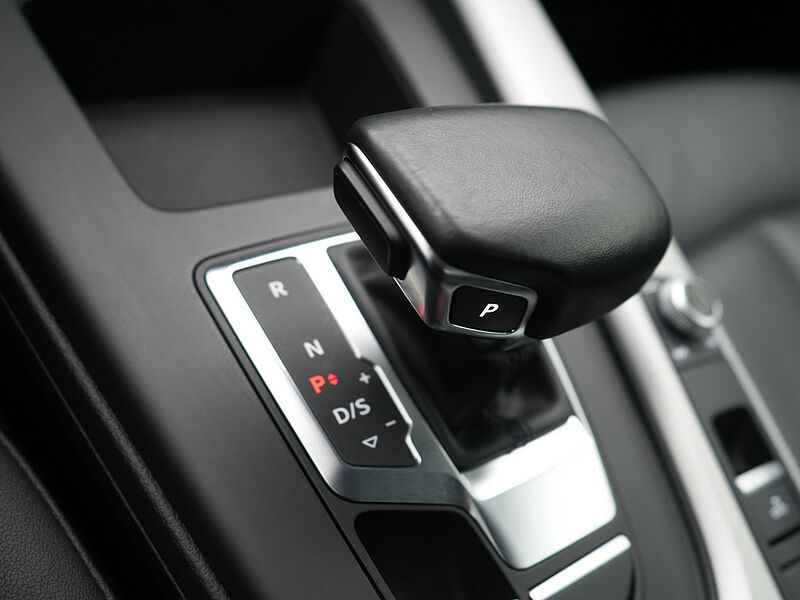 Audi A5 Cabriolet S line S-TRON LEDER SHZ CARPLAY LED