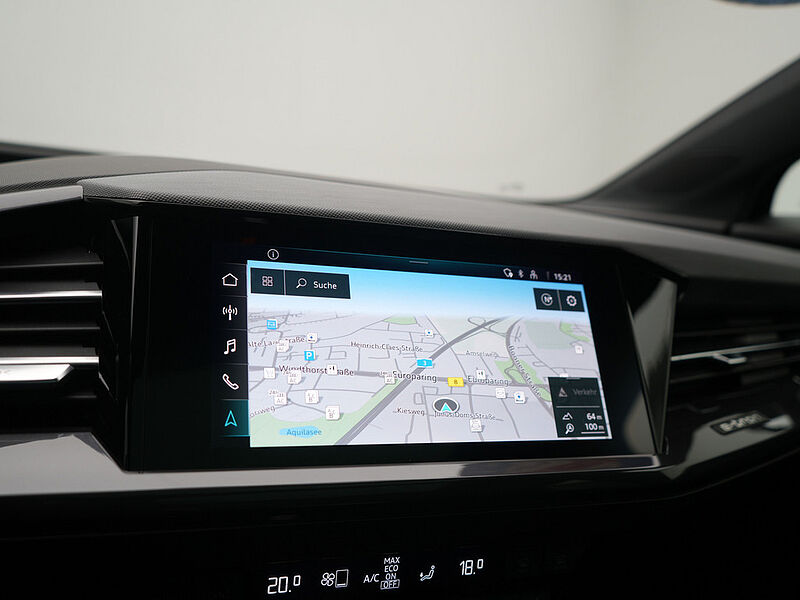 Audi Q4 Sportback S line PANO NAVI LEDER MATRIX AHK