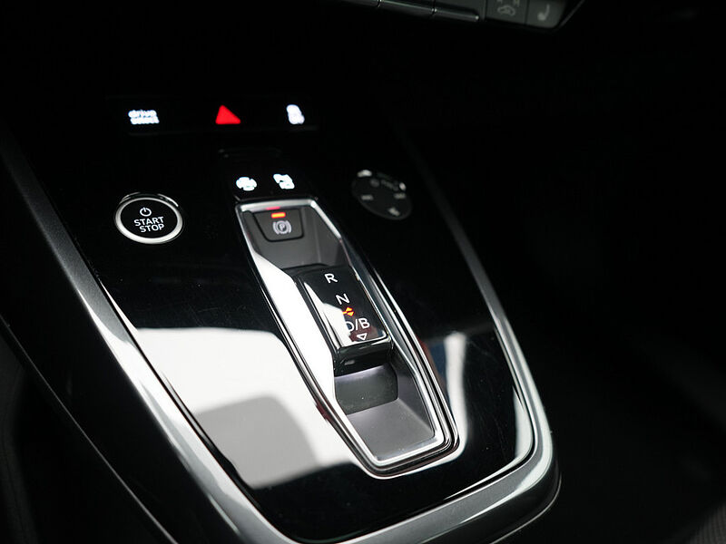 Audi Q4 Sportback S line PANO NAVI LEDER MATRIX AHK
