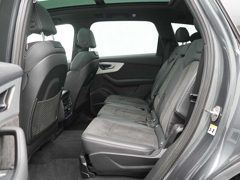 Audi Q7 S line ACC B&O VIRT AHK NAVI PANO LUFT KAM