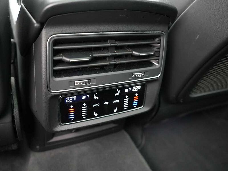 Audi Q7 S line ACC B&O VIRT AHK NAVI PANO LUFT KAM