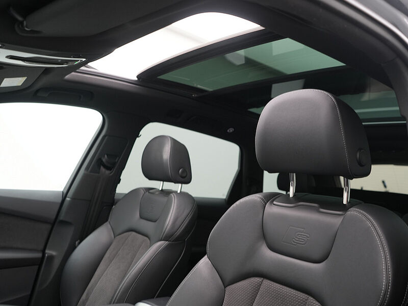 Audi Q7 S line ACC B&O VIRT AHK NAVI PANO LUFT KAM