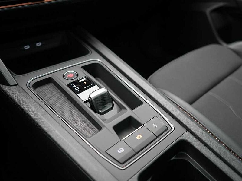 CUPRA Formentor DSG PANO ACC LED KAM SHZ PDC CARPLAY