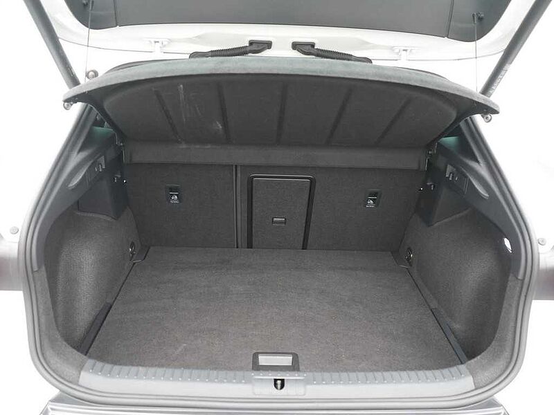 CUPRA Formentor DSG PANO ACC LED KAM SHZ PDC CARPLAY