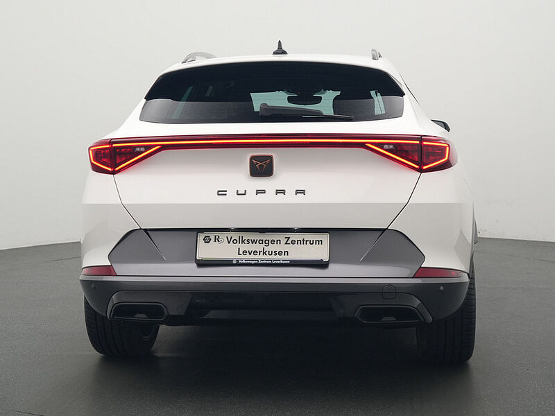 CUPRA Formentor DSG PANO ACC LED KAM SHZ PDC CARPLAY