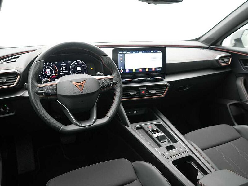 CUPRA Formentor DSG PANO ACC LED KAM SHZ PDC CARPLAY