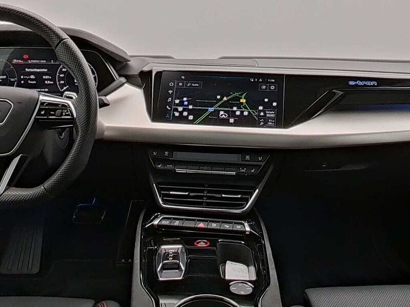 Audi e-tron RS GT ALLRADLENKUNG DESIGN PAKET RS