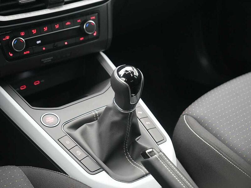 SEAT Arona Style NAVI VIRT CARPLAY KEYLESS ACC KAM