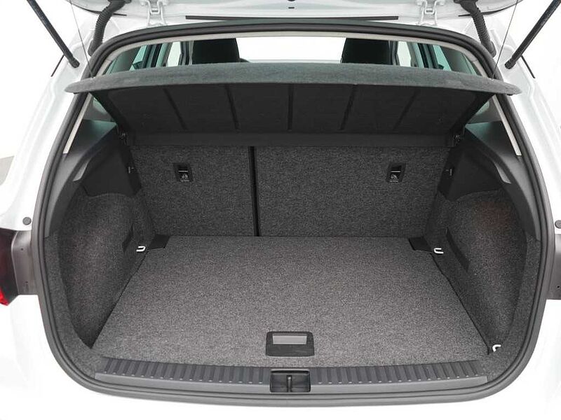 SEAT Arona Style NAVI VIRT CARPLAY KEYLESS ACC KAM
