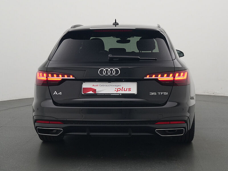 Audi A4 Avant S line ACC NAVI LEDER PANO KAM