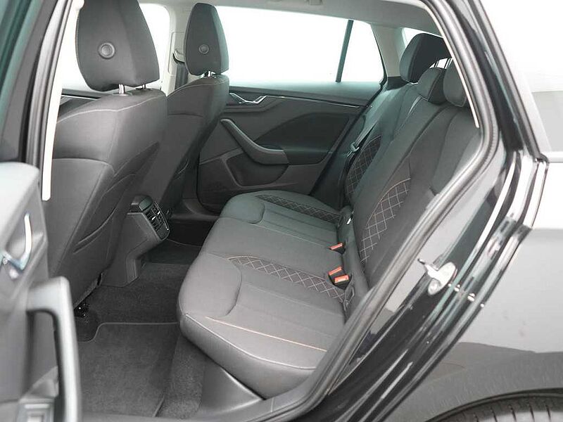 SKODA SCALA Selection VIRT LED ACC SHZ CARPLAY PDC