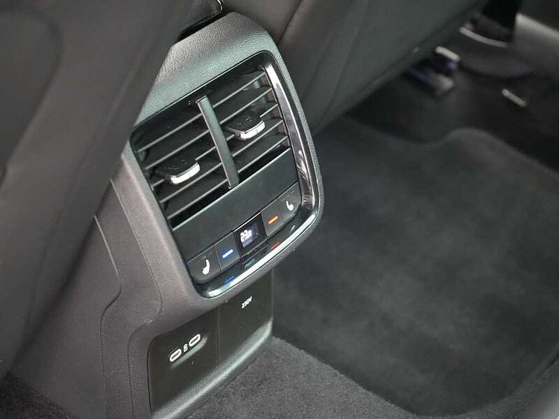 SKODA OCTAVIA Ocatvia Combi RS MEMORY HUD LED VIRT ACC NAVI