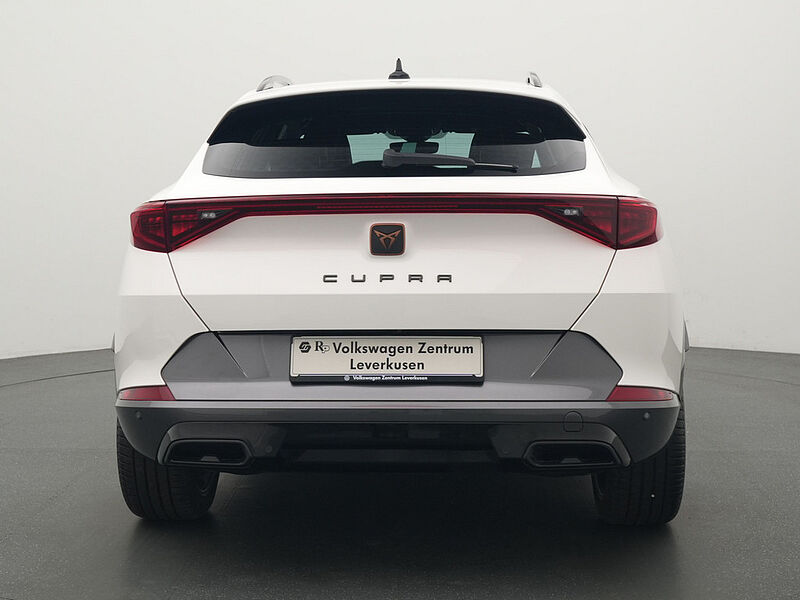 CUPRA Formentor DSG ACC KAM KEYLESS CARPLAY SHZ LED