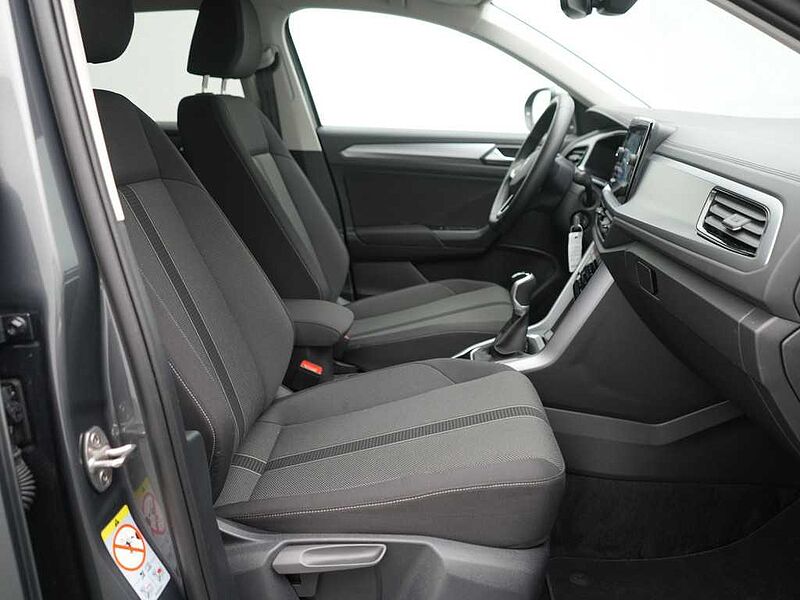 Volkswagen T-Roc Life NAVI VIRT LED CARPLAY SHZ PDC LED