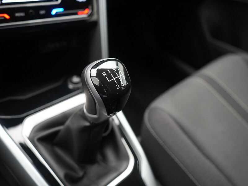 Volkswagen T-Roc Life CARPLAY SHZ PDC NAVI LED VIRT