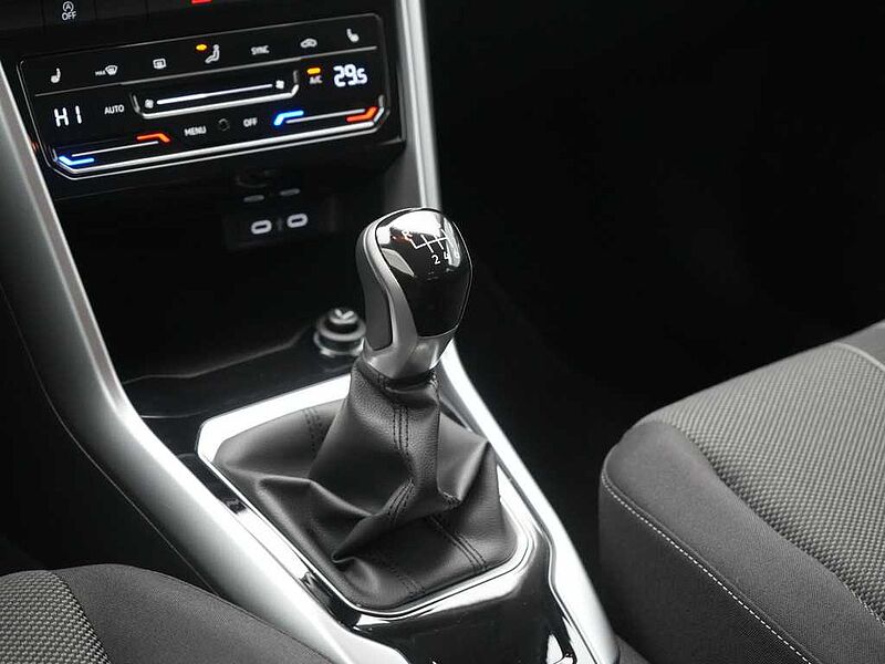 Volkswagen T-Roc Life NAVI VIRT SHZ LED CARPLAY PDC