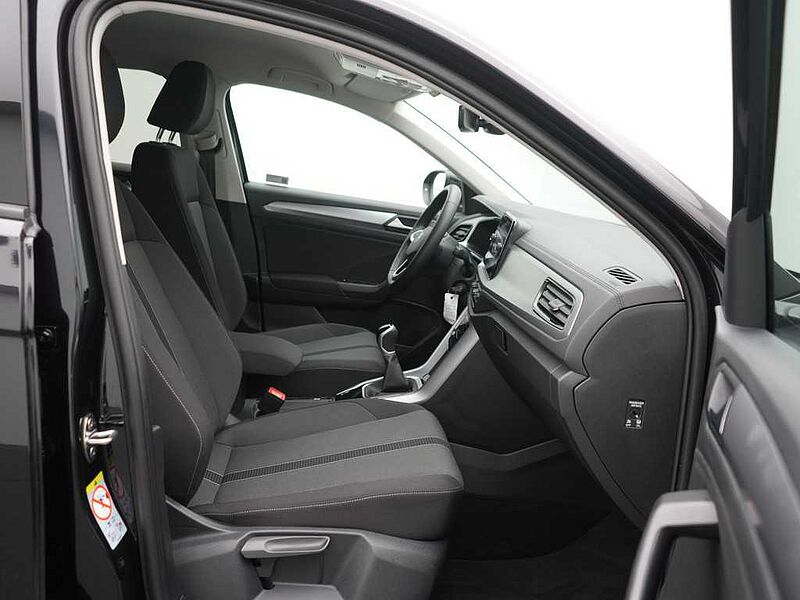 Volkswagen T-Roc Life NAVI VIRT CARPLAY SHZ PDC LED