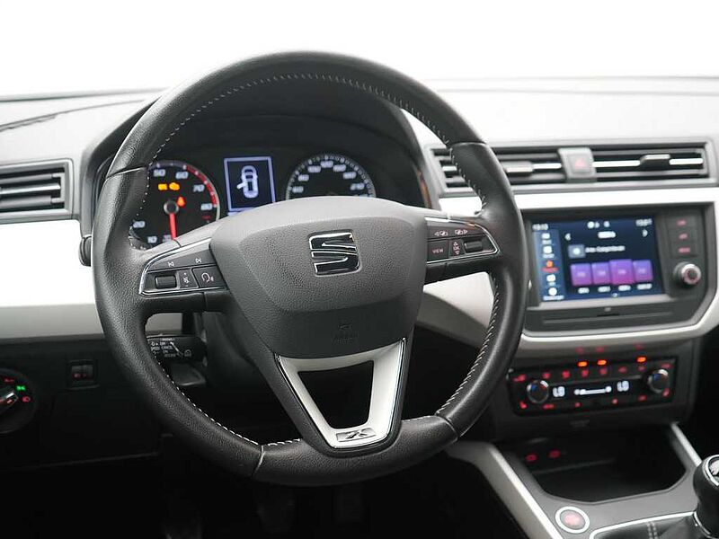 SEAT Arona Xcellence KAMERA APP PORT NAVI SHZ ACC ACC