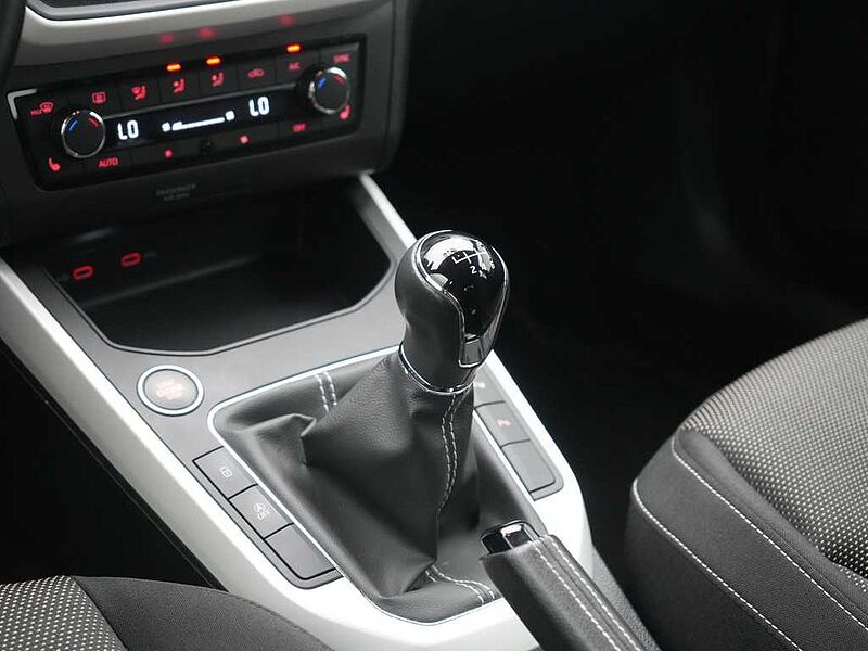 SEAT Arona Xcellence KAMERA APP PORT NAVI SHZ ACC ACC