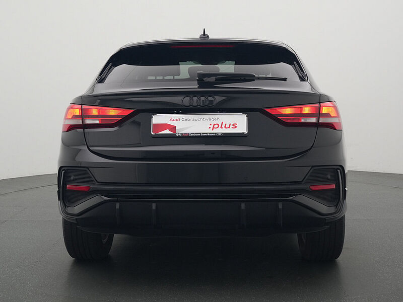 Audi Q3 Sportback 45 e S line S-TRON NAVI VIRT SHZ