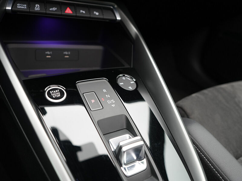 Audi A3 Sportback e S line S TRON PANO B&O NAVI LEDER