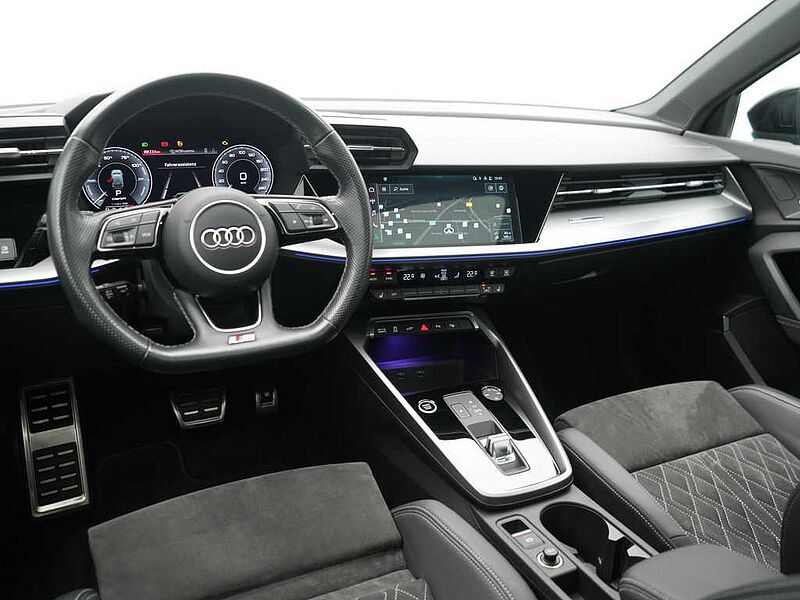 Audi A3 Sportback e S line S TRON PANO B&O NAVI LEDER
