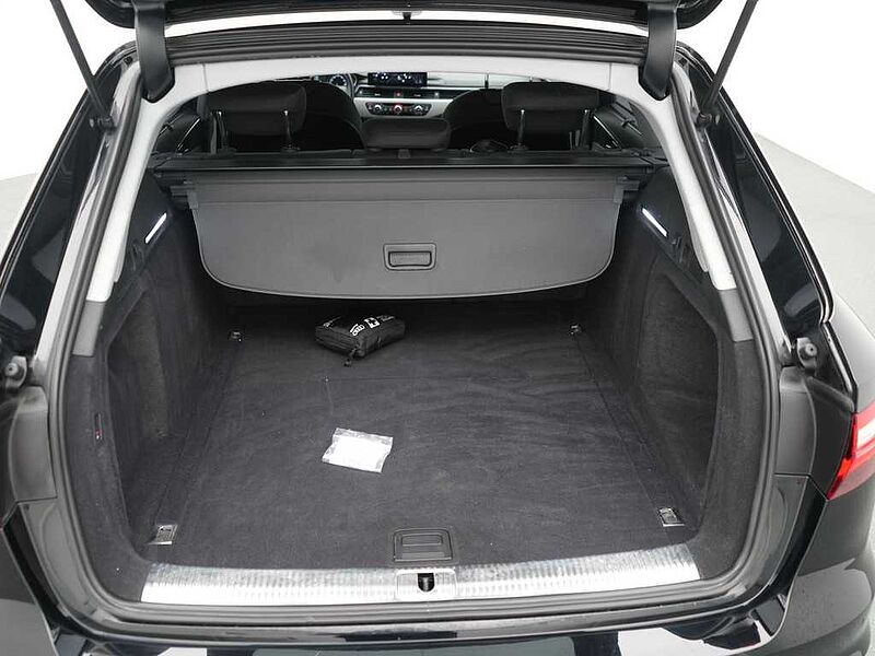 Audi A4 Avant S TRON AHK NAVI APP LED SHZ PDC