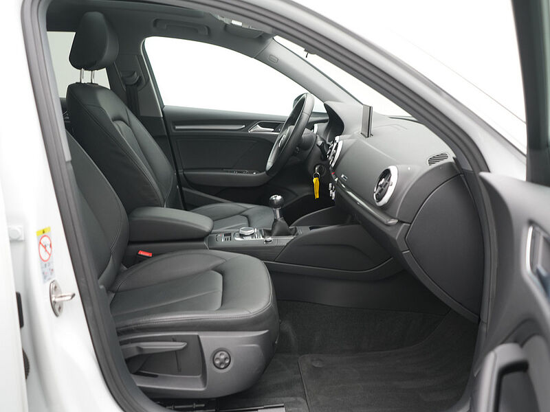 Audi A3 Sportback VIRT NAVI SHZ LEDER