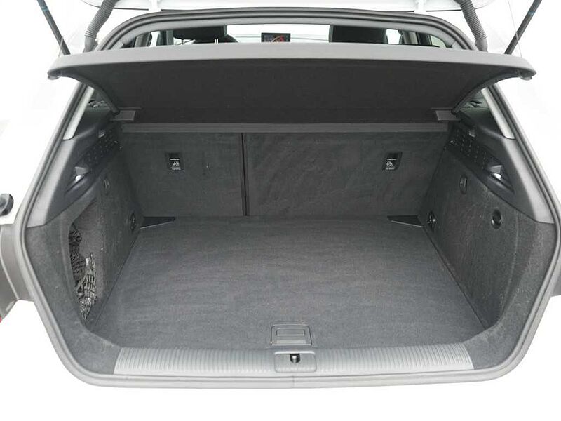 Audi A3 Sportback VIRT NAVI SHZ LEDER