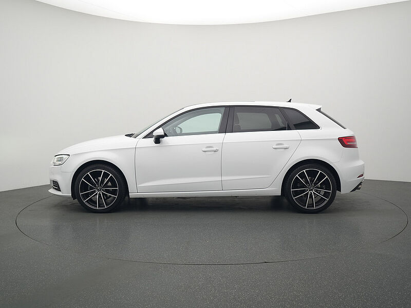 Audi A3 Sportback NAVI SHZ PANO LEDER XENON