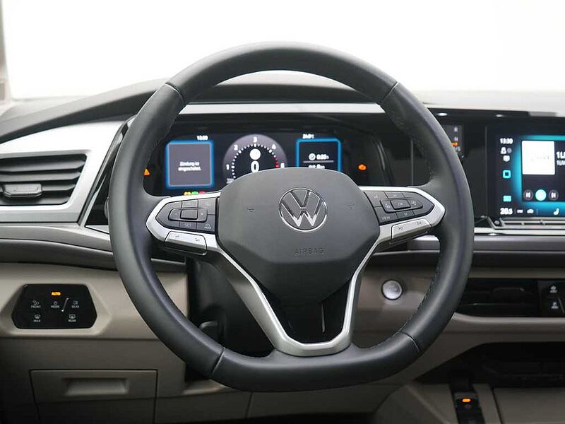 Volkswagen T7 Multivan DSG KAM PANO SHZ PDC MATRIX