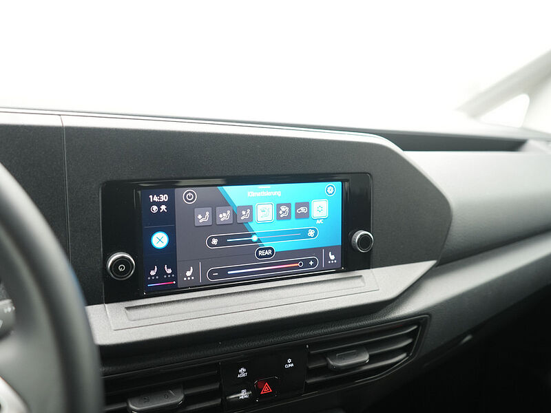 Volkswagen Caddy Maxi ACC SHZ PDC PORT NAVI 7 SITZER LANG