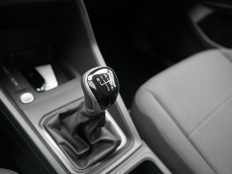 Volkswagen Caddy KAM SHZ PDC LED PORT NAVI