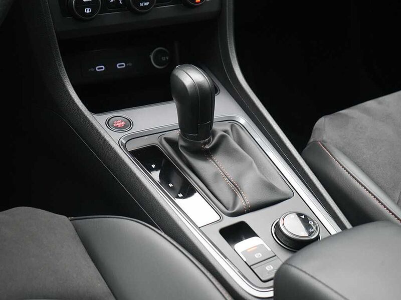 CUPRA Ateca 4Drive DSG NAVI ACC KAM SHZ