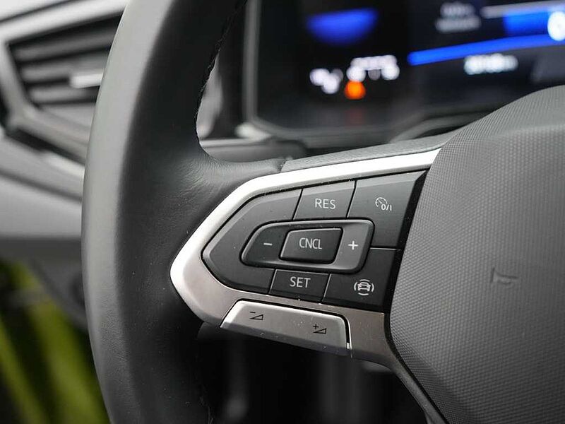 Volkswagen Taigo Life PDC MATRIX VIRT NAVI SHZ CARPLAY