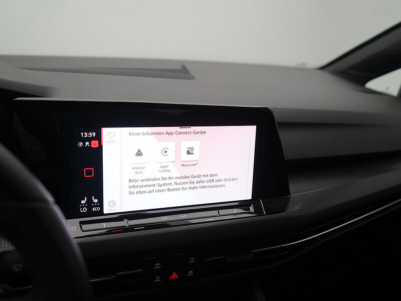 Volkswagen Golf VIII eHybrid GTE DSG NAVI SHZ PDC