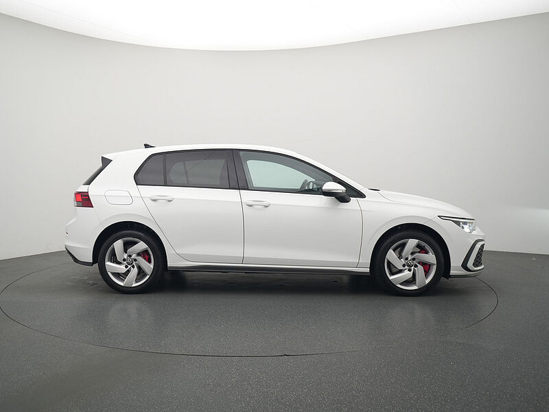 Volkswagen Golf VIII eHybrid GTE DSG NAVI SHZ PDC