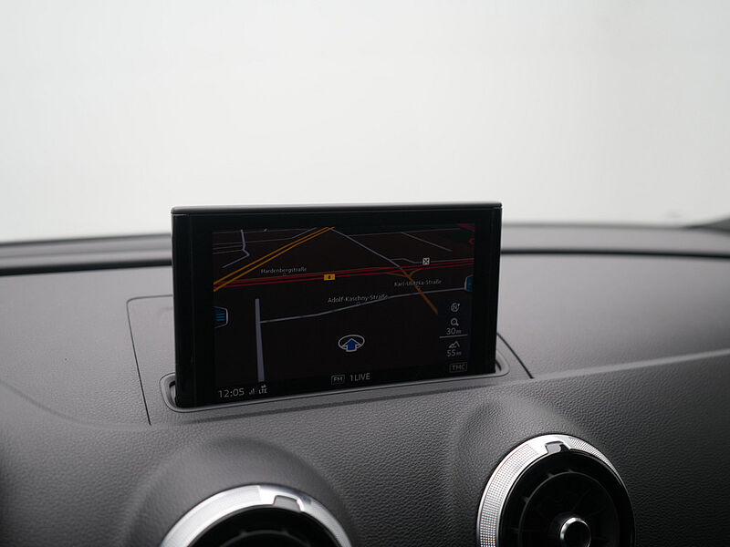 Audi A3 Limousine S-TRON ACC NAVI PANO SHZ CARPLAY