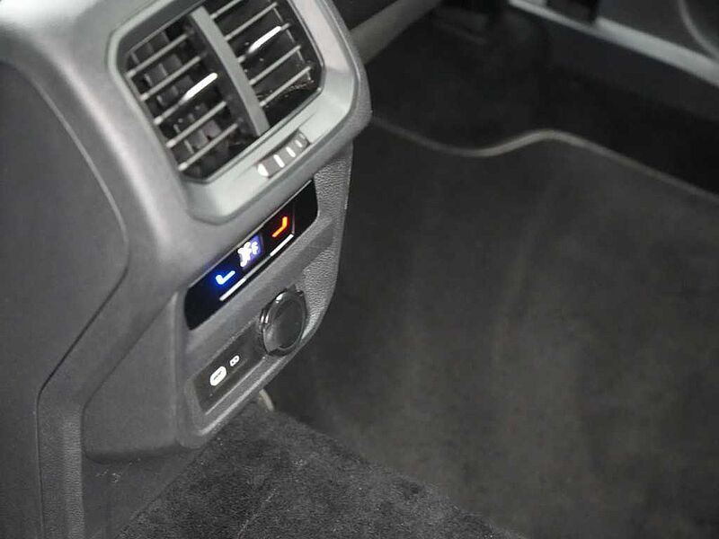 Volkswagen Tiguan Allspace R-Line 4Motion AHK ACC NAVI SHZ
